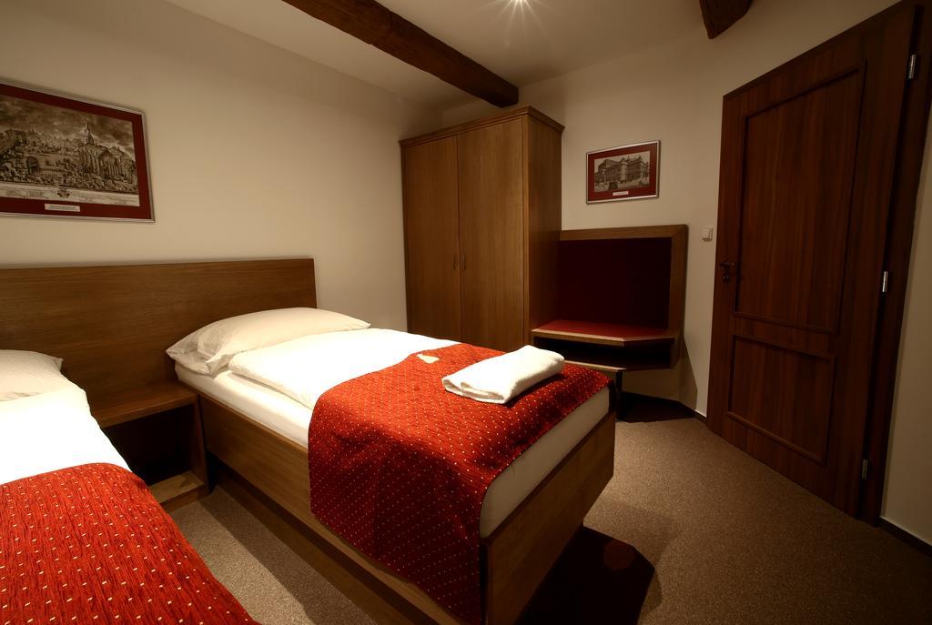 Apartments & Suites Zluta Hruska بلزن المظهر الخارجي الصورة